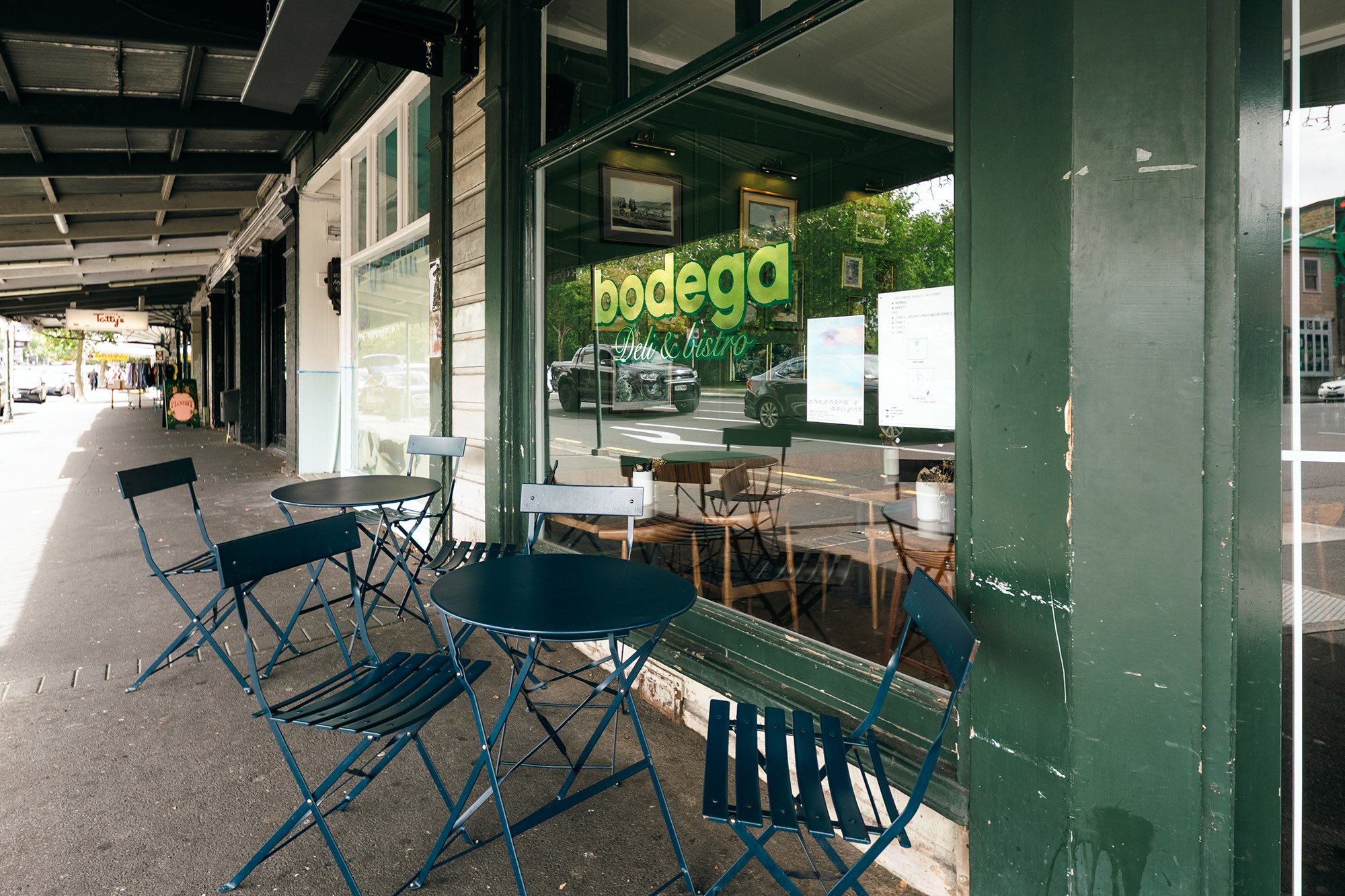 Bodega Deli Web3 Kakapo Business Sales