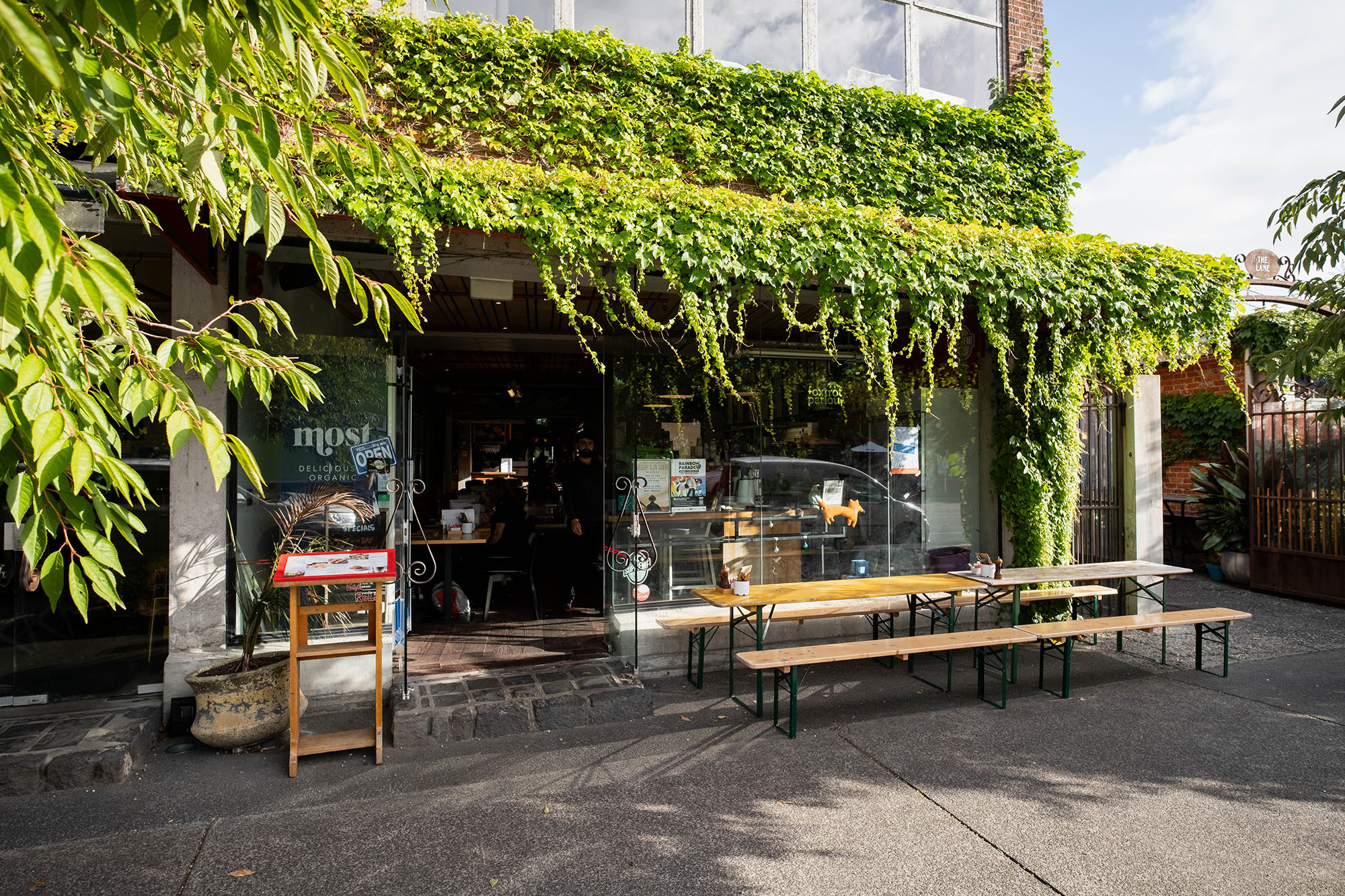 Foxtrot Parlour Web5 Kakapo Business Sales