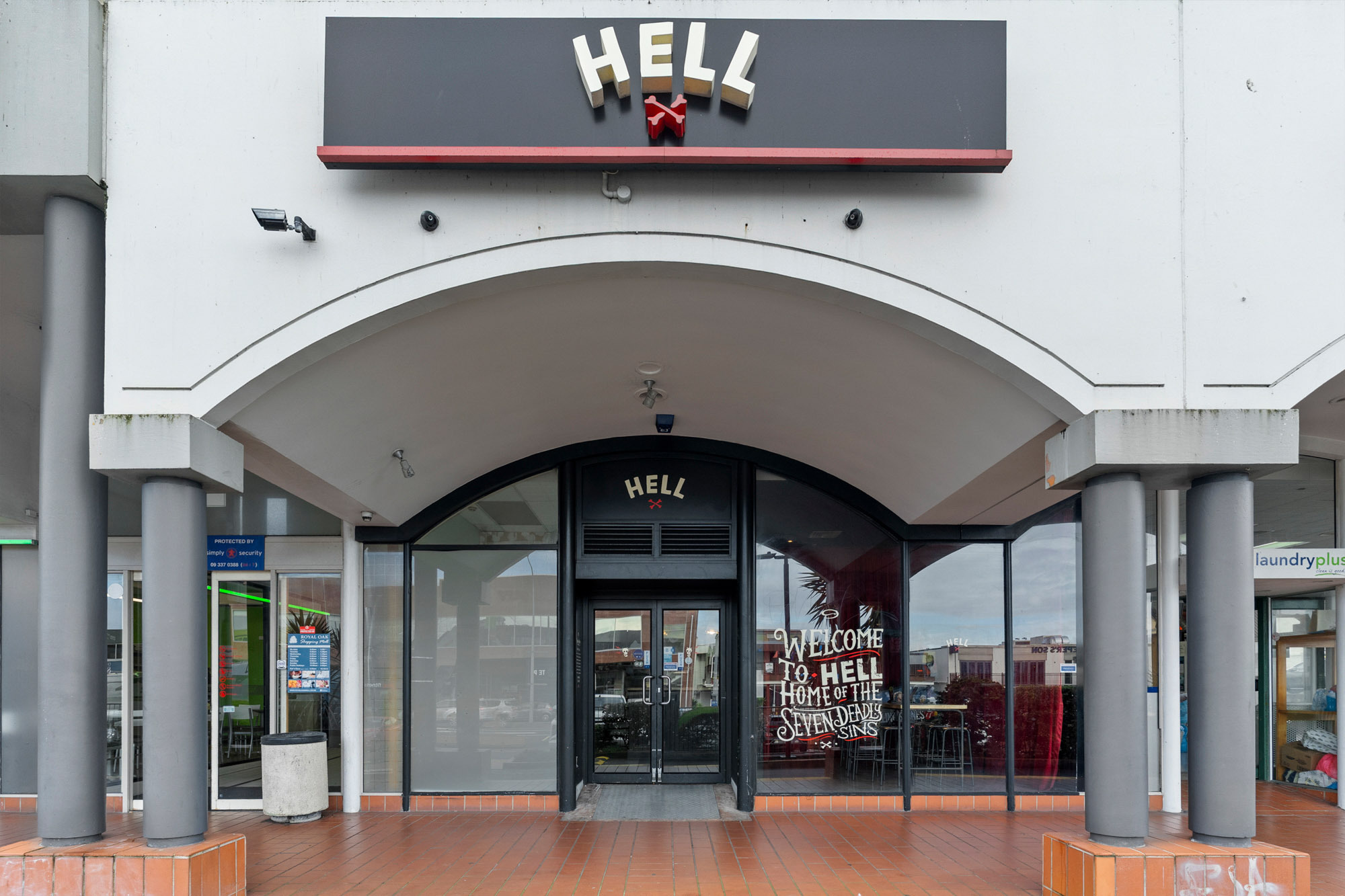 HELL Pizza Web5 Kakapo Business Sales
