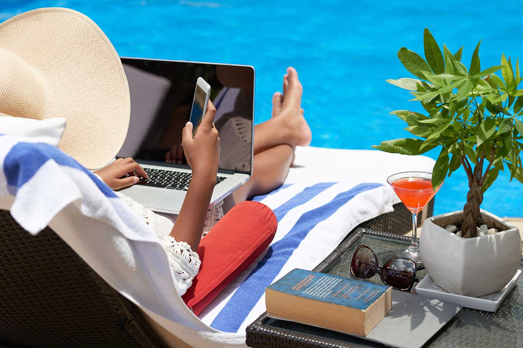 Laptop Lifestyle business for sale web1 kakapobusinesssales