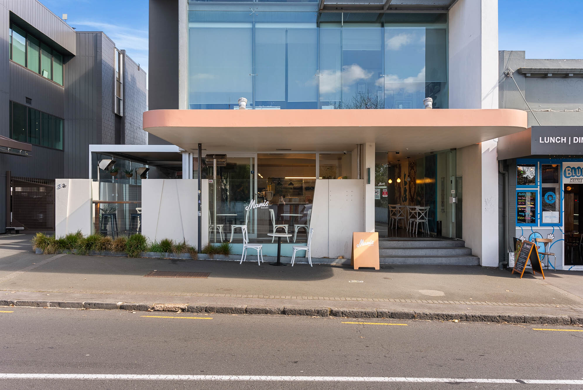Manis Bakery Web3 Kakapo Business Sales